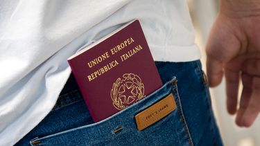 Pasaporte italiano.
