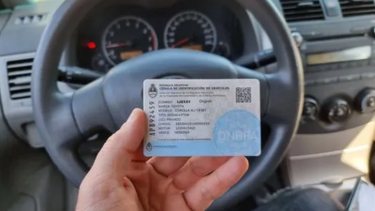 Ya no es necesaria tener la Cédula Azul para manejar tu vehículo.