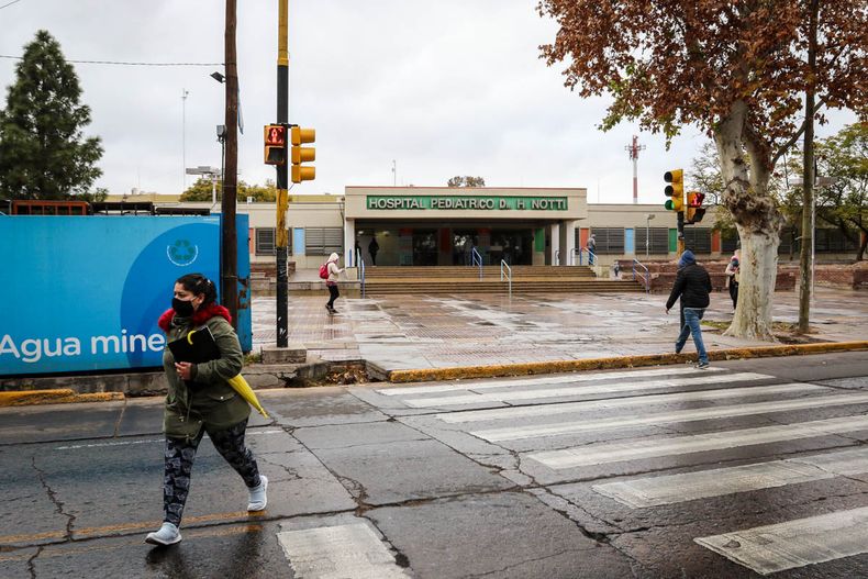 El Notti dio recomendaciones para prevenir la ola de calor.