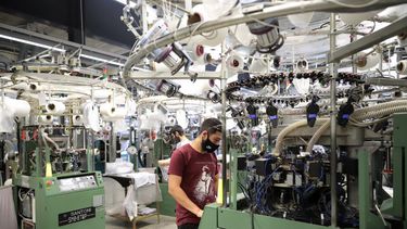 La actividad industrial subió 3,6% interanual en marzo y la construcción 1,9%