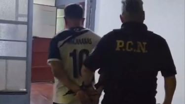 Video: detuvieron al hermano de la Yaqui Vargas en un megaoperativo policial Video: detuvieron al hermano de la Yaqui Vargas en un megaoperativo policial