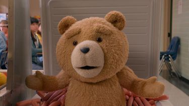 Ted, la serie, ya estrenó en streaming.