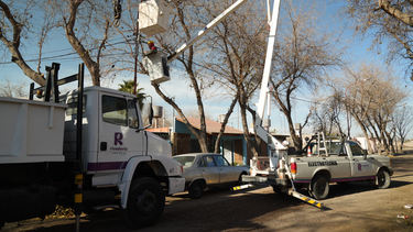 La Municipalidad de Rivadavia trabaja en el recambio lumínico.