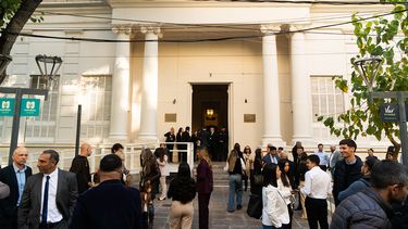 Legislatura de Mendoza: los senadores y diputados que asumirán el 1° de mayo. Legislatura de Mendoza: los senadores y diputados que asumirán el 1° de mayo.