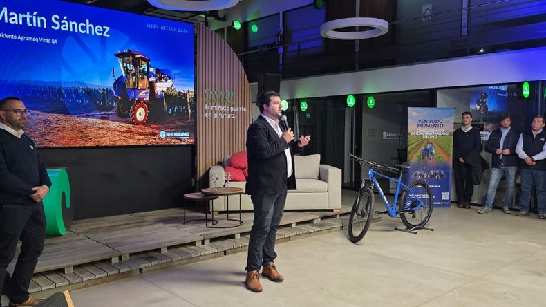 Los representantes de New Holland Argentina brindaron detalles sobre los nuevos desarrollos tecnológicos. 