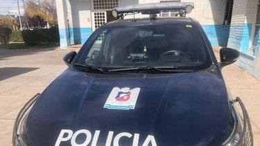 Detuvieron y trasladaron a dependencias policiales al sujeto que se encontraba con la menor buscada. Detuvieron y trasladaron a dependencias policiales al sujeto que se encontraba con la menor buscada.