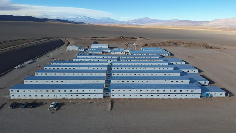 El montaje de un nuevo campamento en Vicuña desató una polemica en la minería