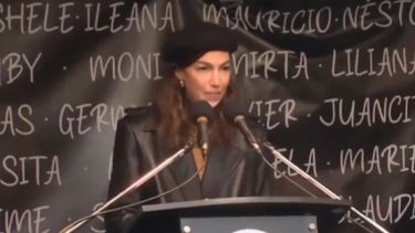 Stefi Roitman condujo el acto por los 30 años del atentado a la AMIA ¿por qué la eligieron?