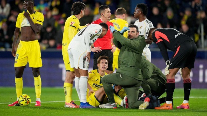 Juan Foyth se retira lesionado del partido ante Real Madrid: el defensor argentino sufrió la rotura del tendón de Aquiles izquierdo.&nbsp;