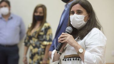 Sitio Andino | Ministra de Salud, Desarrollo Social y Deportes, Ana María Nadal, puso en funciones a la nueva directora del Hospital Ramón Carrillo