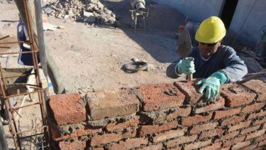 Argentina ante el desafío de una nueva fase: señales de agotamiento en la actividad económica y la producción.