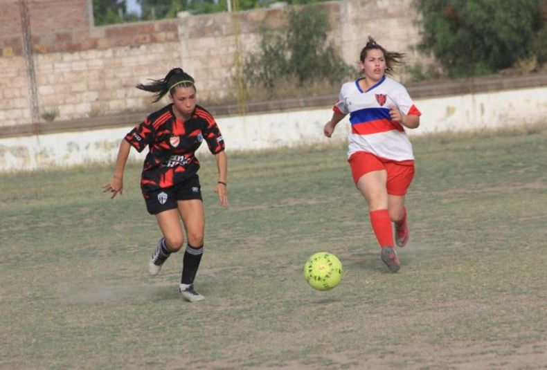19 Se definirán hoy, los campeonatos de las copas de Oro yPlata del fútbol femenino. Domingo 01 12 19