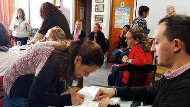 Asesoramiento a vecinos de San Rafael.
