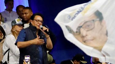 Asesinan a un candidato presidencial en Ecuador.