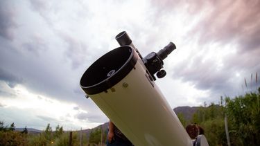 lujan de cuyo invita a vivir el eclipse parcial de sol
