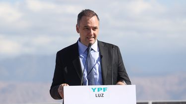 El Jefe de Gabinete mejoró sus ingresos desde que accedió a la función pública. El Jefe de Gabinete mejoró sus ingresos desde que accedió a la función pública.
