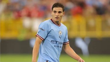 Julián Álvarez volvió a jugar minutos en el City.