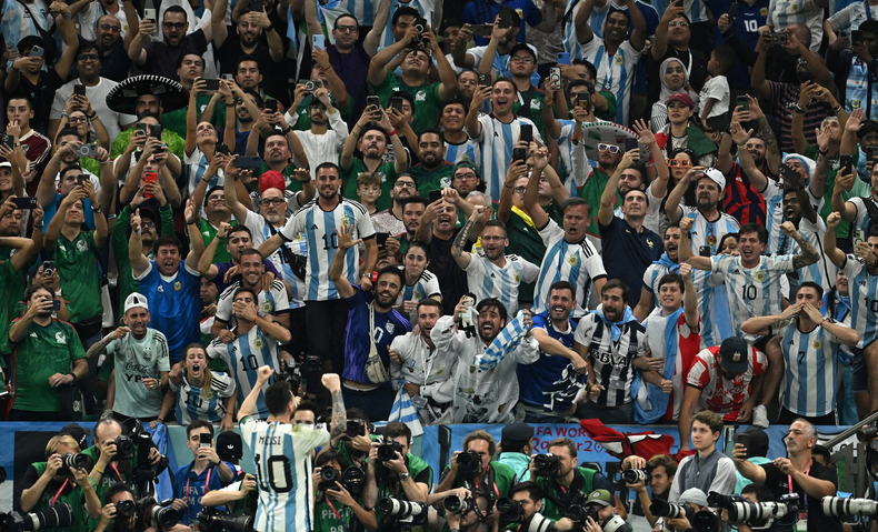 Si antes predominaba la esperanza de volver a levantar la Copa, hoy conviven el orgullo por lo conseguido y la exigencia de mantenerse en la cima.