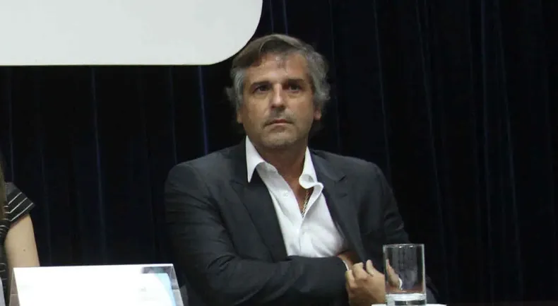 Pedro Lines.