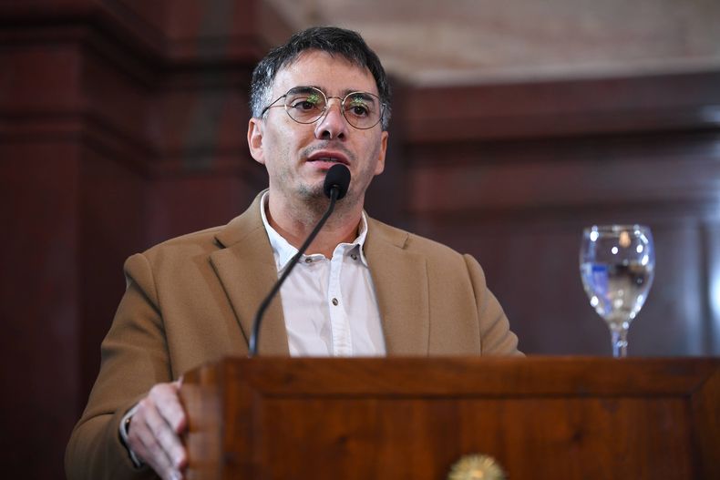 El intendente de Guaymallén y presidente del Clúster de Proveedores para la Minería y Energía de Cuyo, Marcos Calvente, participó del evento organizado por las comisiones de Minería de ambas cámaras legislativas. El intendente de Guaymallén y presidente del Clúster de Proveedores para la Minería y Energía de Cuyo, Marcos Calvente, participó del evento organizado por las comisiones de Minería de ambas cámaras legislativas.