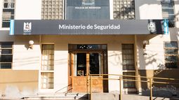 La reunión entre vecinos de Luján de Cuyo y autoridades se realizó en el Ministerio de Seguridad.&nbsp;