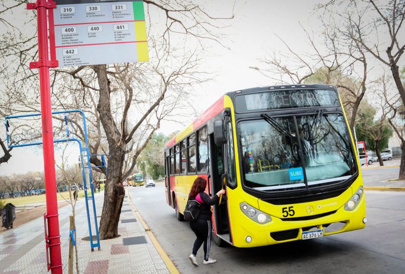 Transporte público en cuarentena, coronavirus, covid 19, coronavirus mendoza, colectivo, para de micro, micro, transporte publico