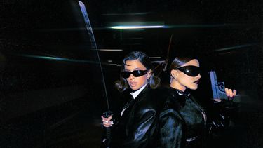 Emilia presentó su nuevo tema junto a Nathy Pelusso.