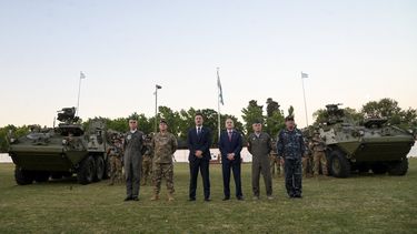 Los nuevos vehículos para modernizar el Ejército fueron presentados oficialmente. Los nuevos vehículos para modernizar el Ejército fueron presentados oficialmente.