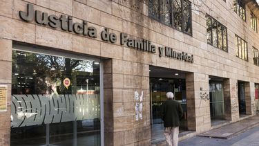 buscan familias para adoptar a dos adolescentes en la provincia