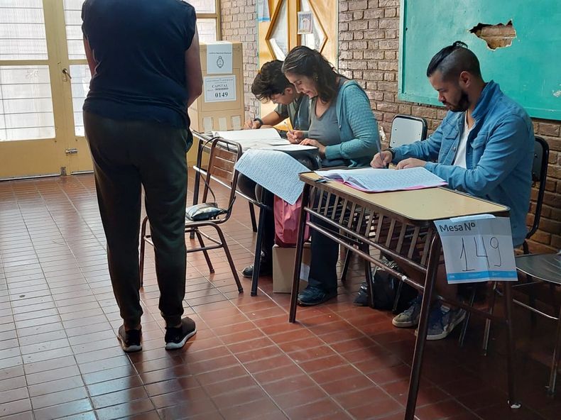 El incidente se produjo en la escuela Manuel Belgrano, de la Ciudad de Mendoza. El incidente se produjo en la escuela Manuel Belgrano, de la Ciudad de Mendoza.