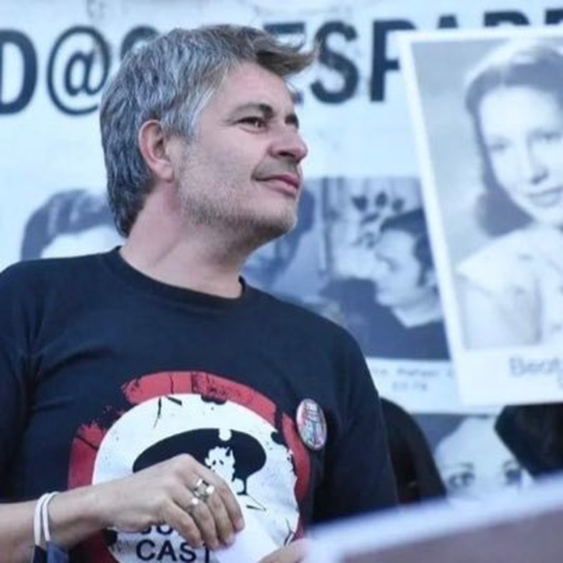 Ernesto Espeche es escritor, periodista, docente universitario e investigador argentino, reconocido por su contribución a la literatura