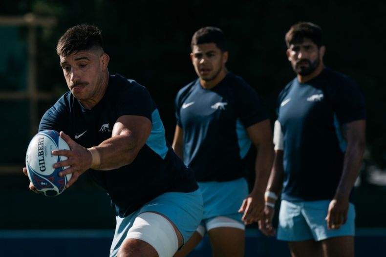 a que hs juegan los pumas