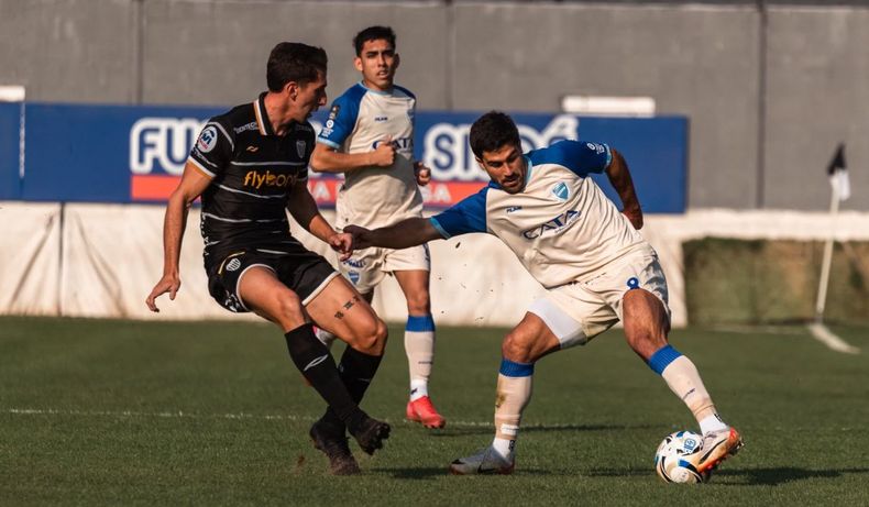 Con un gol anulado sobre el final, Godoy Cruz sufrió una dolorosa derrota ante Estudiantes