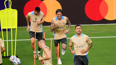 Argentina lidera su grupo en la Copa América.