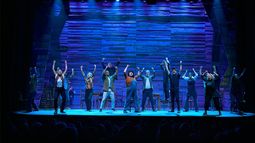 El musical Come From Away brilló en Mendoza
