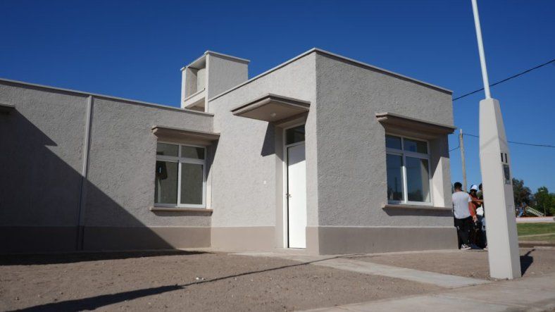 Mendoza destinará USD 10 millones del Fondo de Resarcimiento a nuevos barrios del IPV. Mendoza destinará USD 10 millones del Fondo de Resarcimiento a nuevos barrios del IPV.