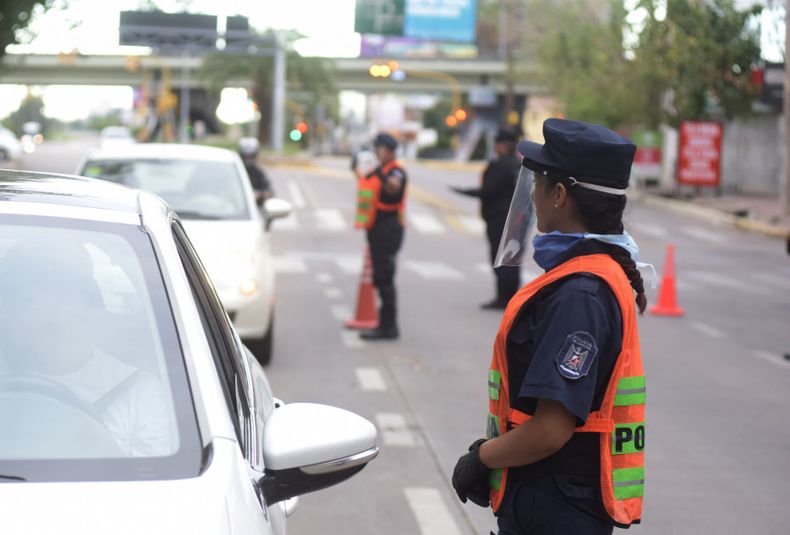 Un fallo sobreseyó a un hombre que no se detuvo tras la orden de alto de la policía.