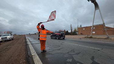 Desde este martes, habrá cortes totales en el Acceso Este y desvíos en Maipú por obras Desde este martes, habrá cortes totales en el Acceso Este y desvíos en Maipú por obras
