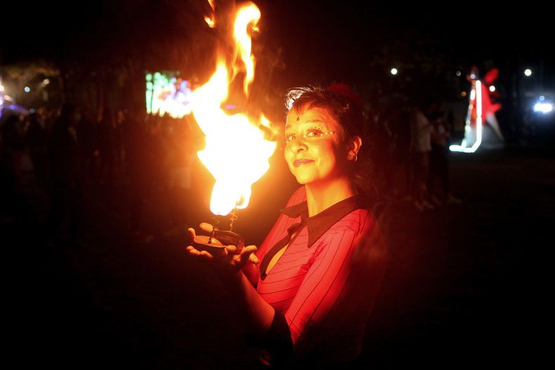 Guaymallén: noche de luz y fuego para artistas y creativos.&nbsp;