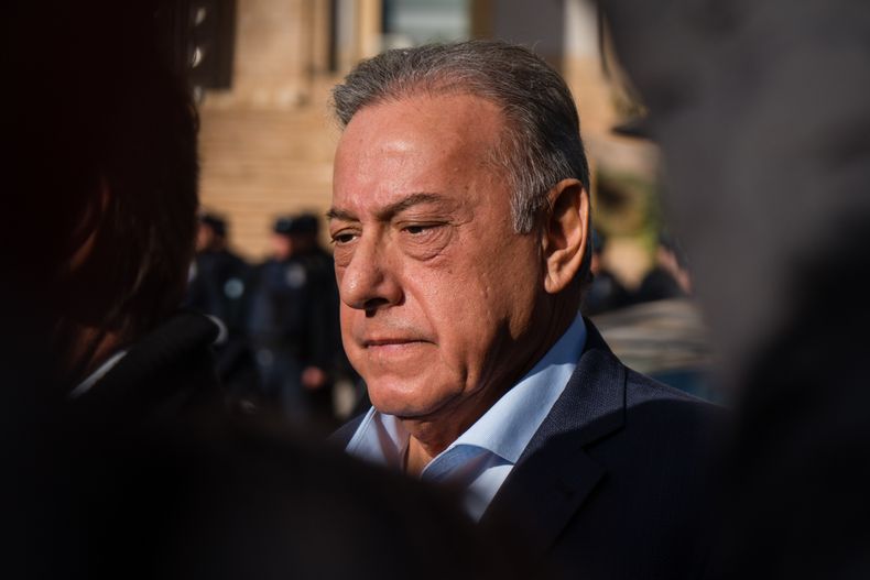 El Gobernador Rodolfo Suarez, junto al ministro de Seguridad, Raúl Levrino, presentó nuevos patrulleros y la incorporación de uniformados para la fuerza policial..jpg