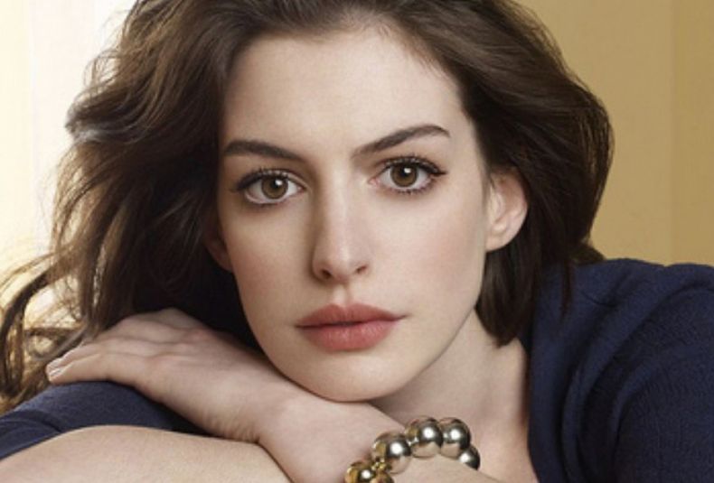 Anne Hathaway