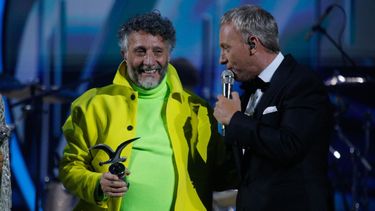 Festival Viña del Mar 2023: Fito Páez es ovacionado por el monstruo.