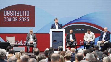 Mario González, presidente de la Coviar, en el tradicional desayuno que organiza la entidad en la Vendimia