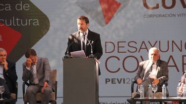 recambio de presidentes: coviar insistio en retenciones cero y tipo de cambio