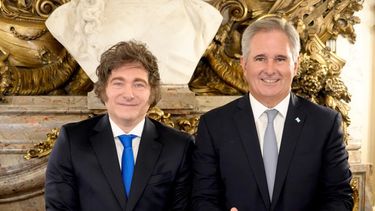 Javier Milei le tomó juramento a Pablo Quirno y se convirtió en el nuevo canciller argentino Javier Milei le tomó juramento a Pablo Quirno y se convirtió en el nuevo canciller argentino