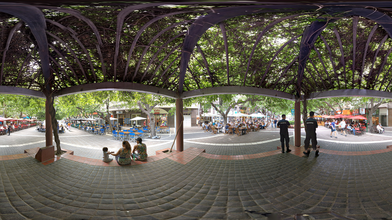 El turismo presente en la Ciudad de Mendoza.