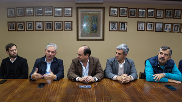 Jerónimo Shantal, Emilio Guiñazú, Dalmiro Barbeito, Raúl Robles y Gerardo Fernández.