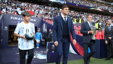 fue emocionante ver a mi hijo representando a mi papa, dijo giannina maradona