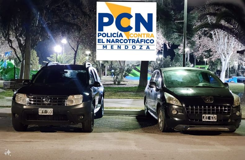 Los vehículos en los que los acusados comercializaban estupefacientes en La Paz.&nbsp;