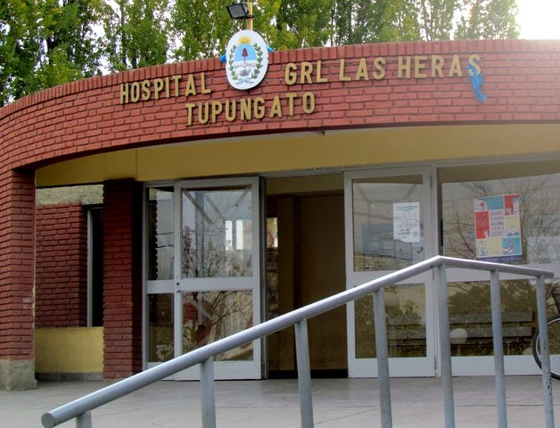 La víctima quedó internada en el hospital General Las Heras de Tupungato. 
